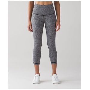 Lululemon Wunder Under Crop, (21", Hi-Rise), Size 4
